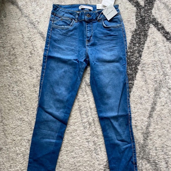 Zara Skinny Jeans with Small Metal Beads SIZE 4 NWT - Picture 1 of 6